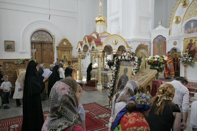 2-Чтение шестопсалмия в день праздника. 6 июня 2013 г .jpg